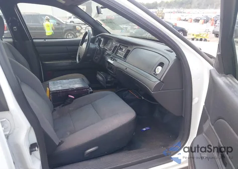 2011 Ford Crown Victoria Police Interceptor из США, поврежденный, VIN 2FABP7BVXBX171483